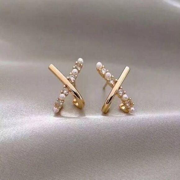 Elegant Gold and Pearl Earrings A1391 - Picture 1 of 4